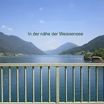 Holunder 아파트 바이스브리아흐