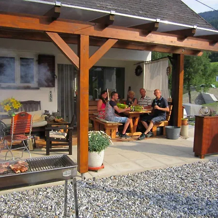 アパート Holunder *